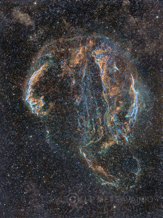 Veil Nebula SNR in HST palette